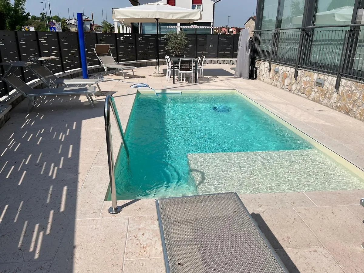 Casa Danzi Villa Peschiera del Garda